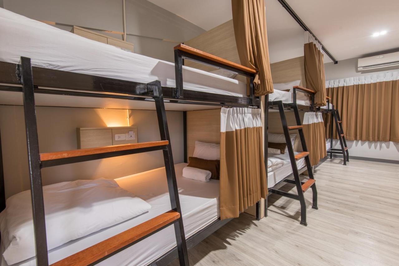 Siam Stadium Hostel Bangkok Dış mekan fotoğraf