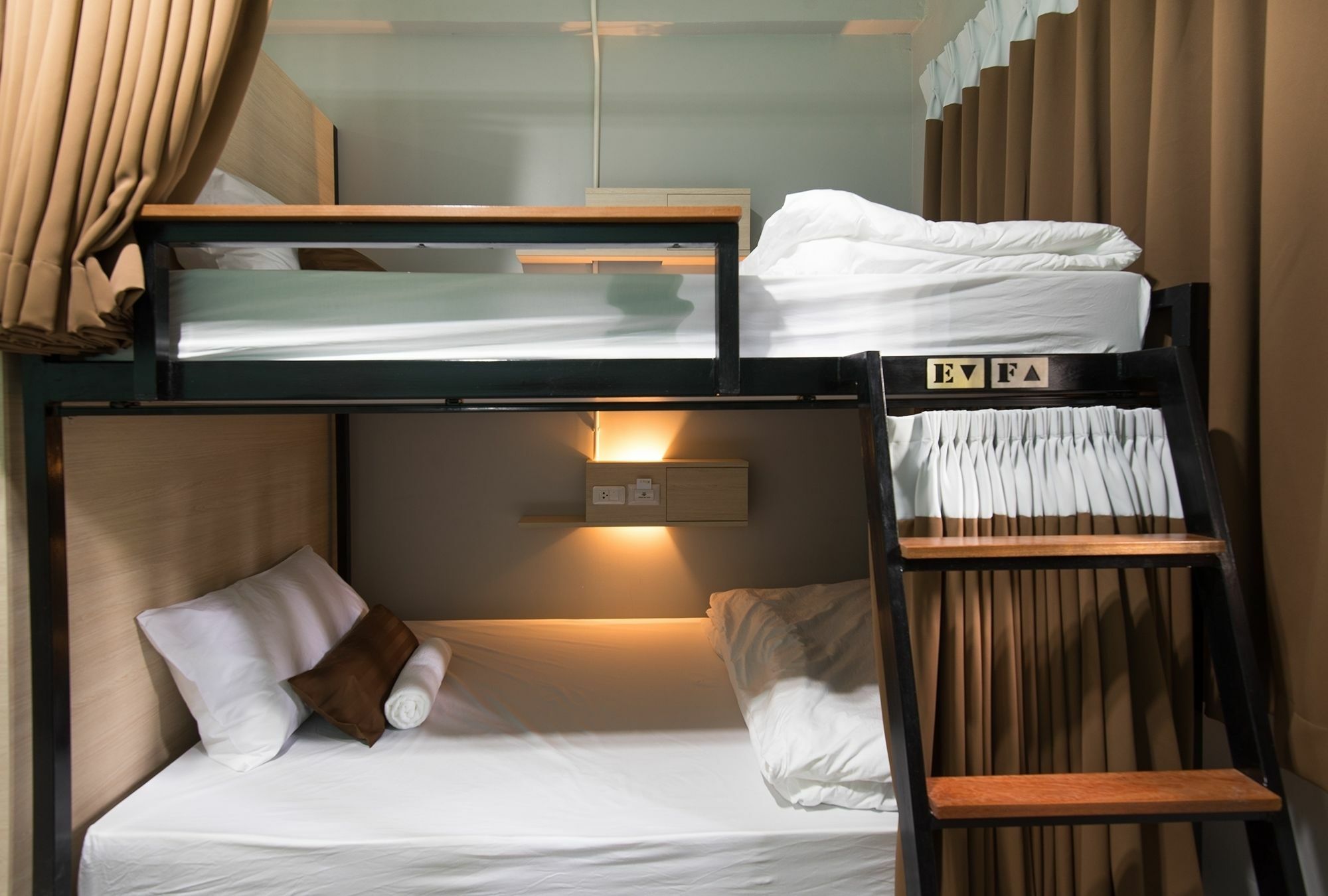 Siam Stadium Hostel Bangkok Dış mekan fotoğraf