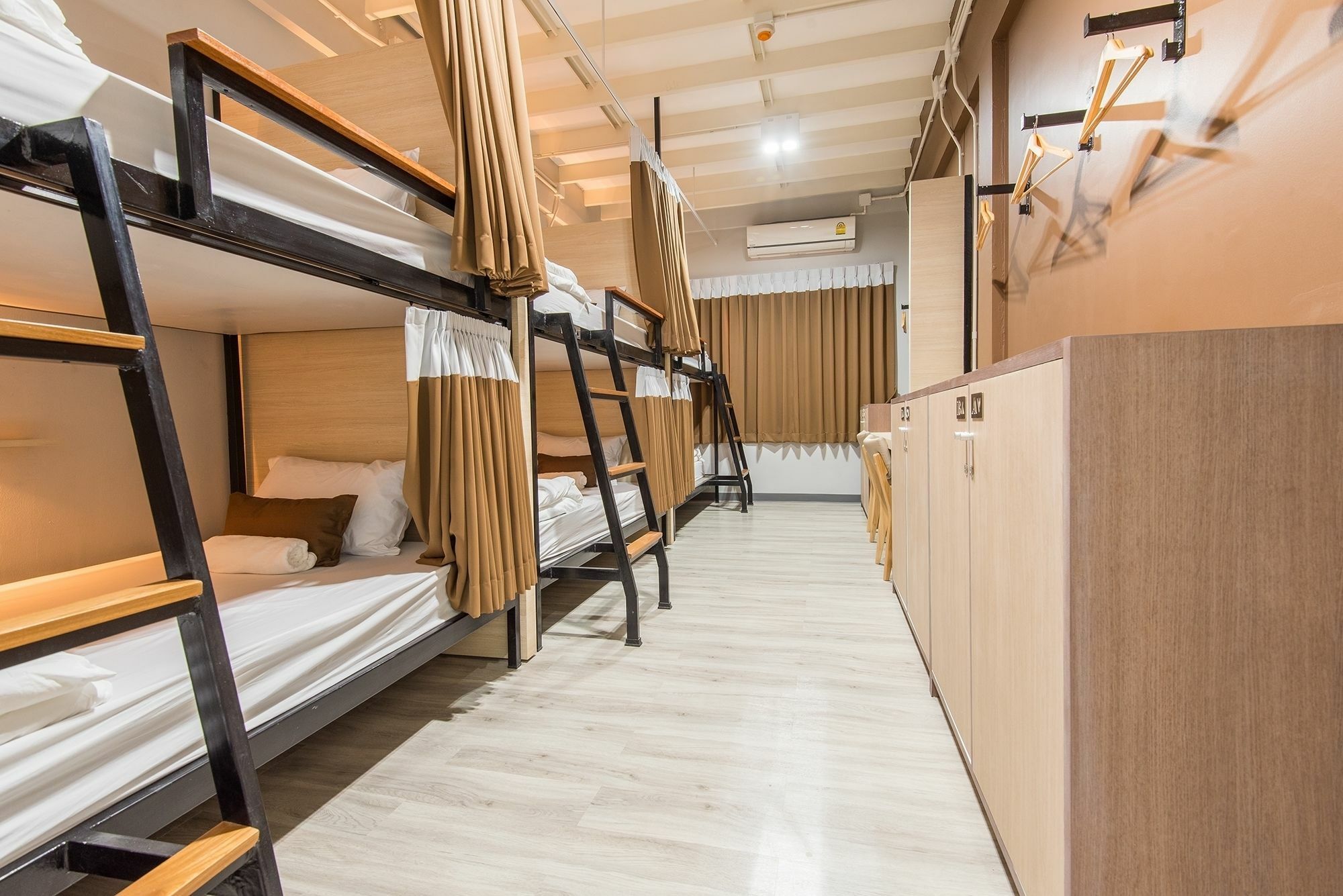 Siam Stadium Hostel Bangkok Dış mekan fotoğraf