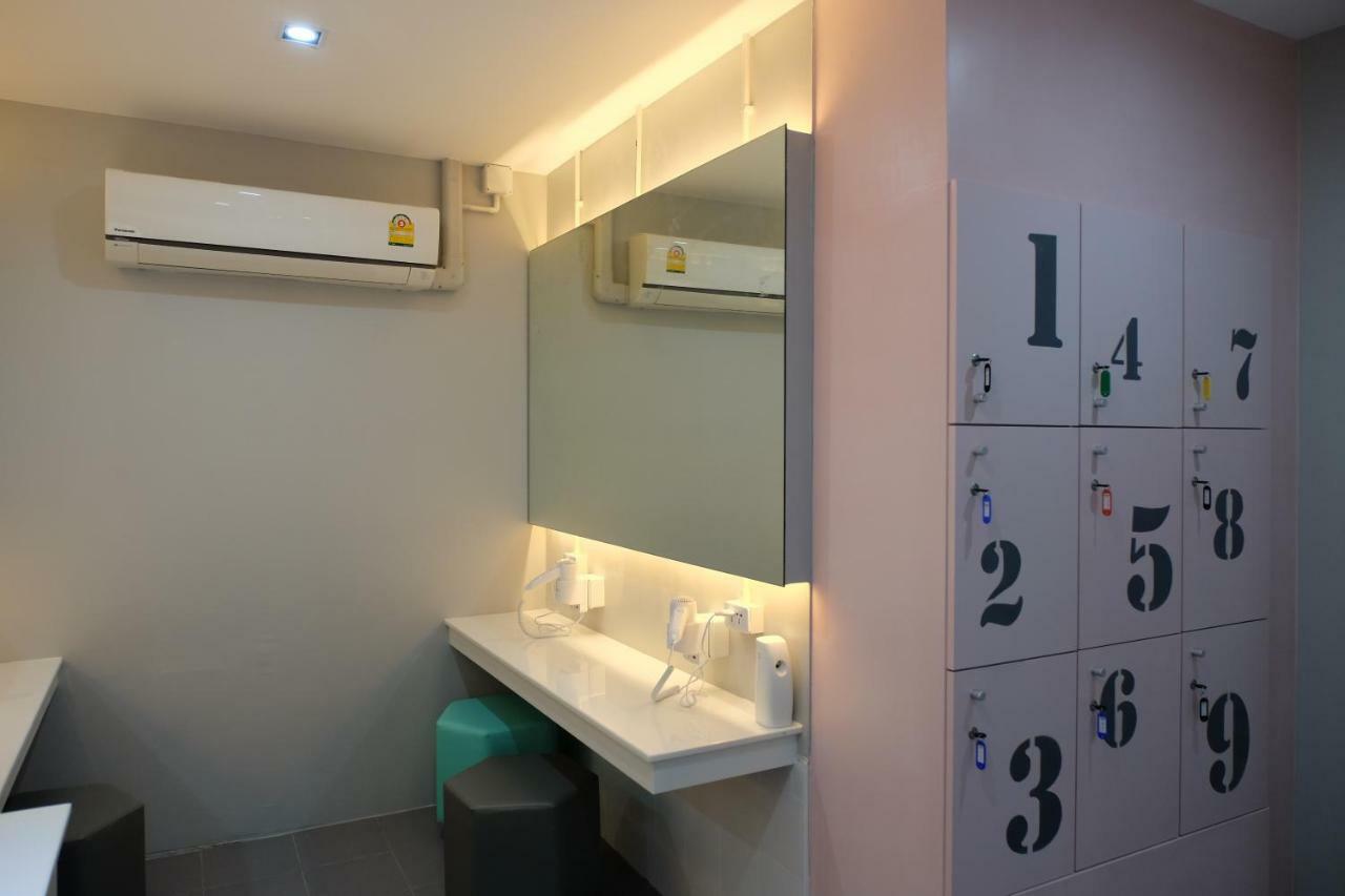 Siam Stadium Hostel Bangkok Dış mekan fotoğraf