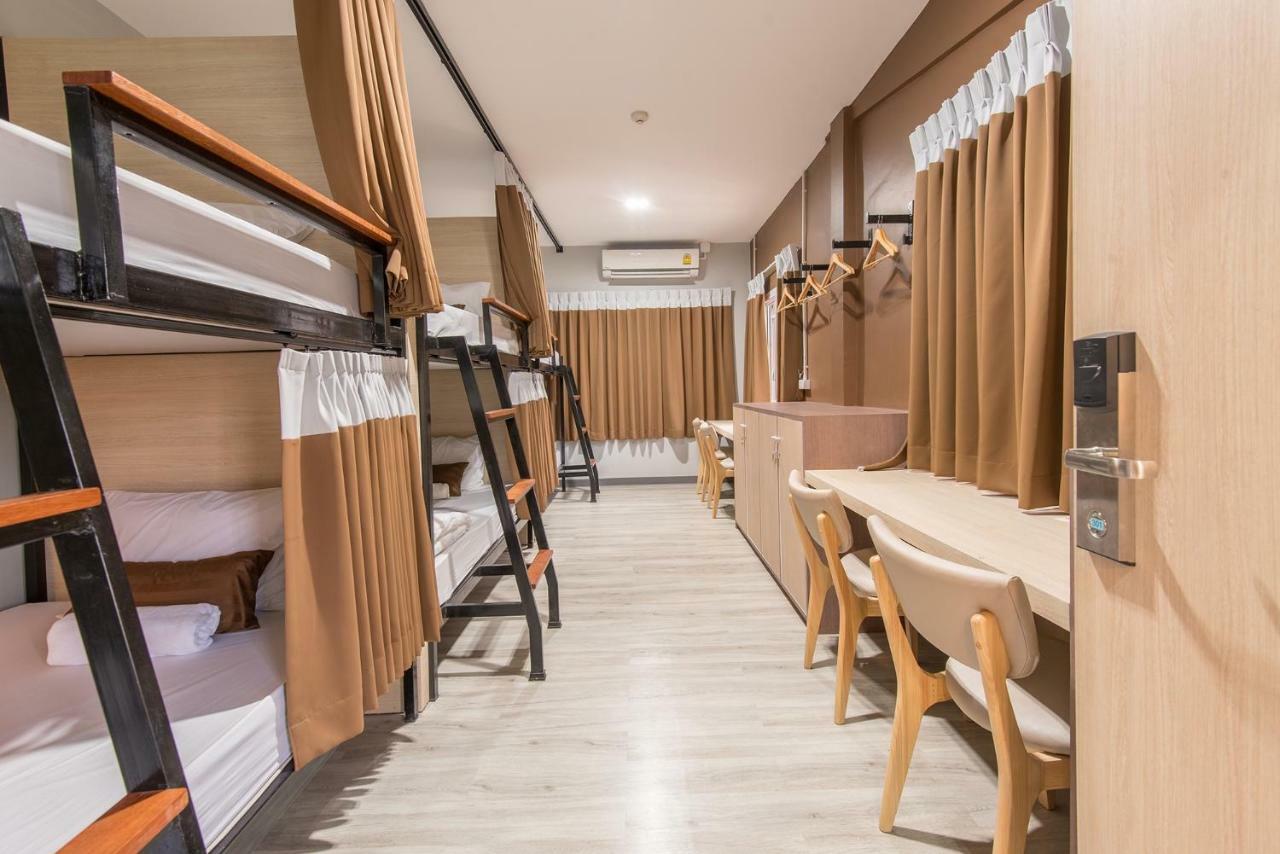 Siam Stadium Hostel Bangkok Dış mekan fotoğraf