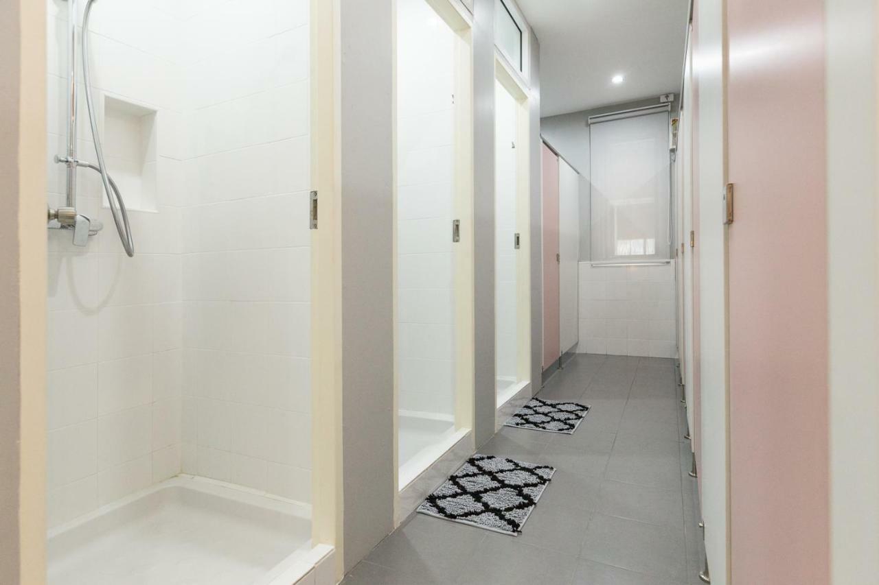 Siam Stadium Hostel Bangkok Dış mekan fotoğraf