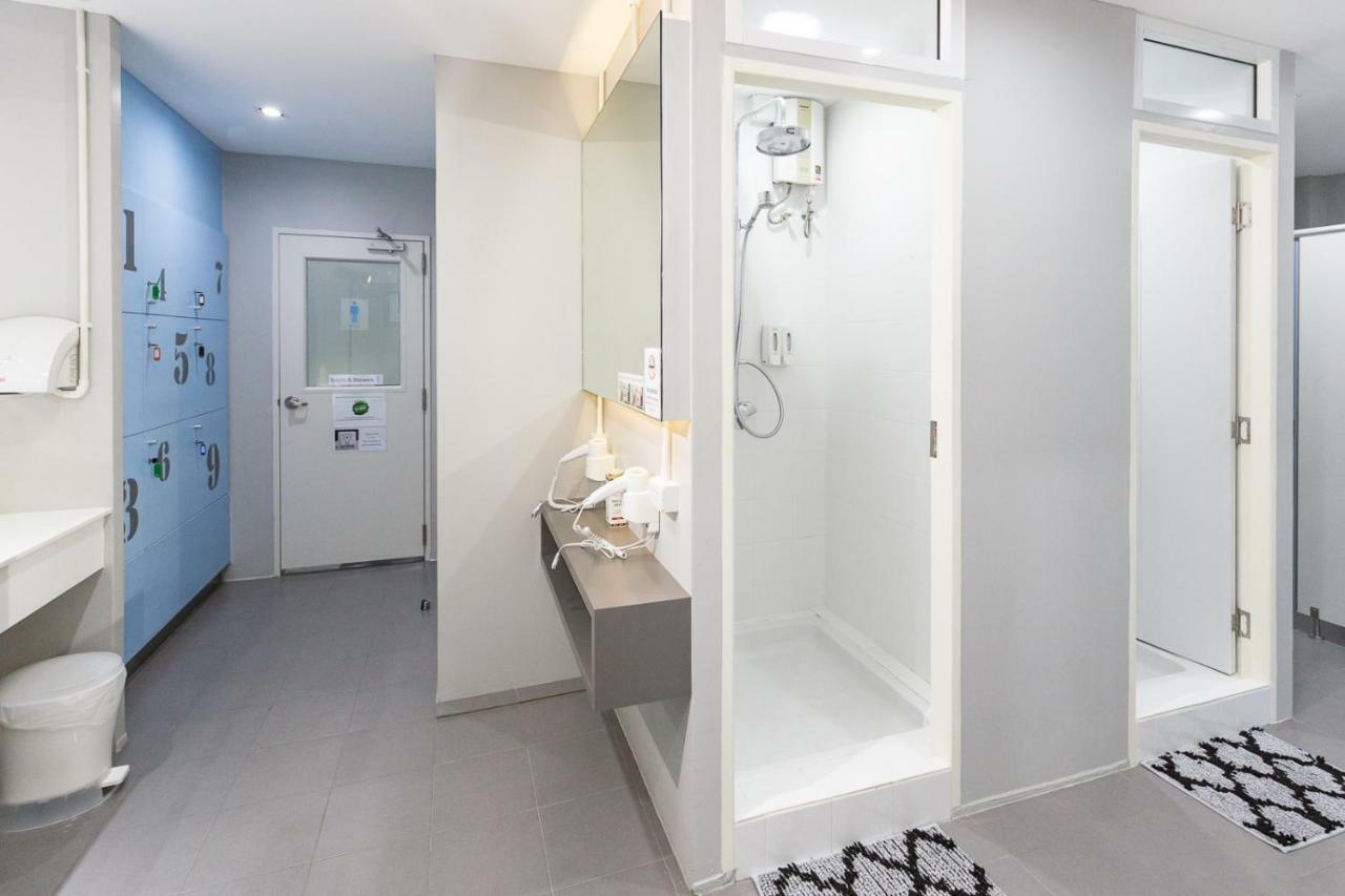 Siam Stadium Hostel Bangkok Dış mekan fotoğraf